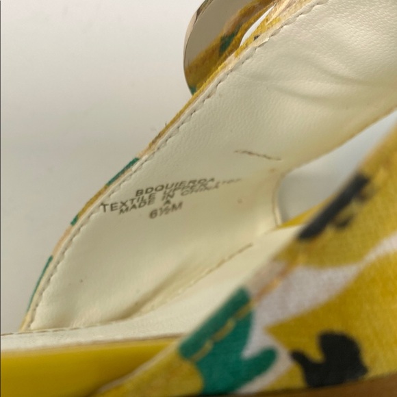 Bandolino Yellow Green Embellished Sandals - Picture 7 of 8